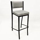 Banqueta Para Bar Alta Empilhável Cor Preta Assento E Encosto