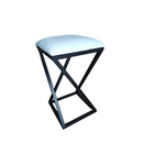 Banqueta Z Baixa 50 Cm Com Armação De Metal Branco