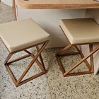 Banquinho Industrial Z Estofado - Metalon Cobre Pérola - 47cm