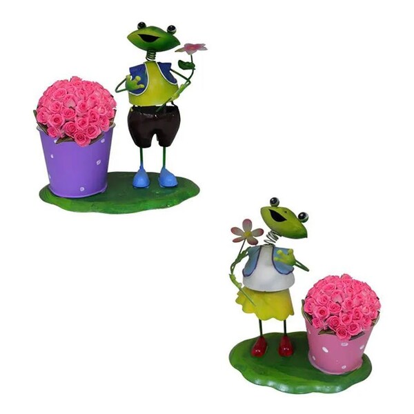 Bonecos Casal Ferro Sapo Com Balde De Flor Enfeite E Decoraca