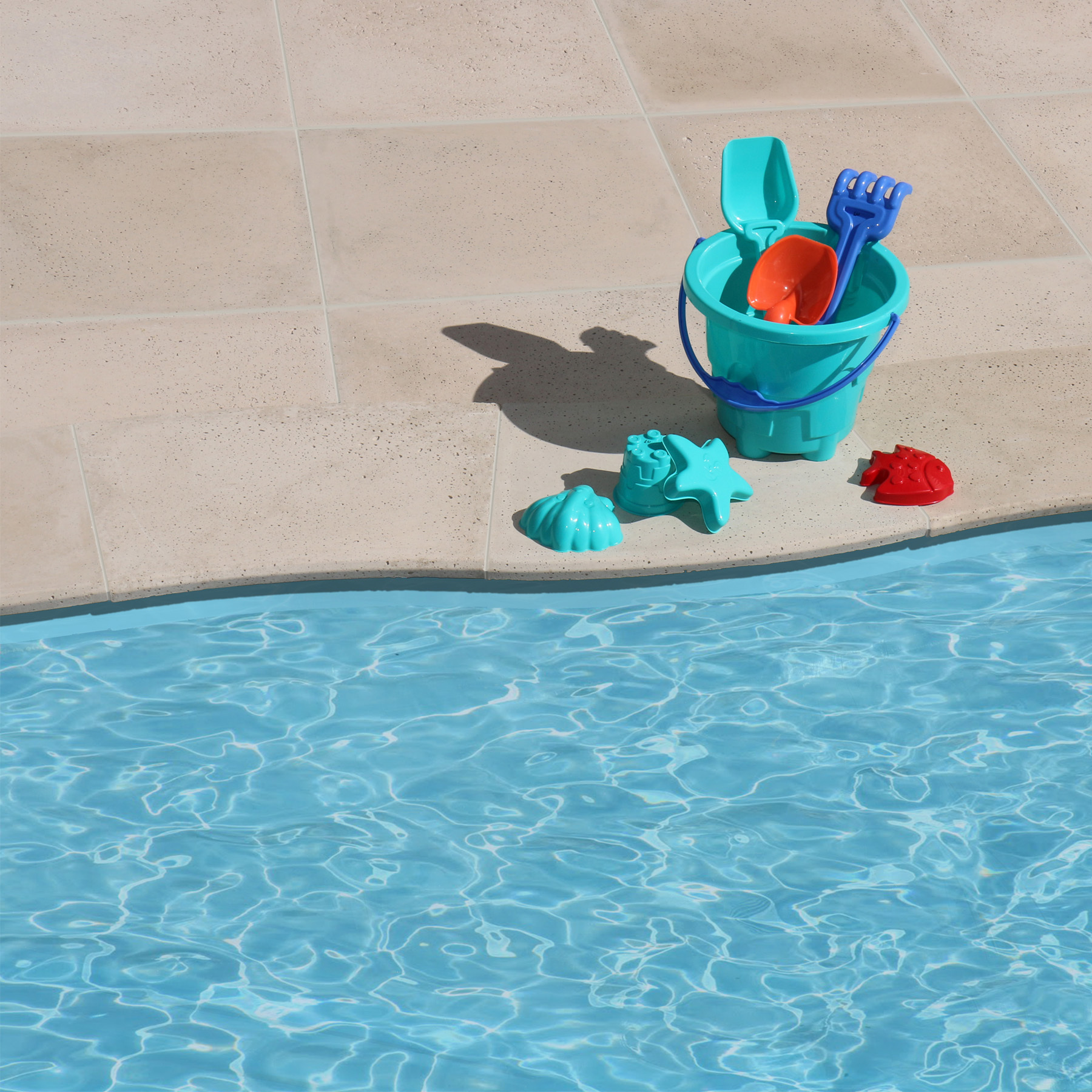 Borda de Piscina Atermika