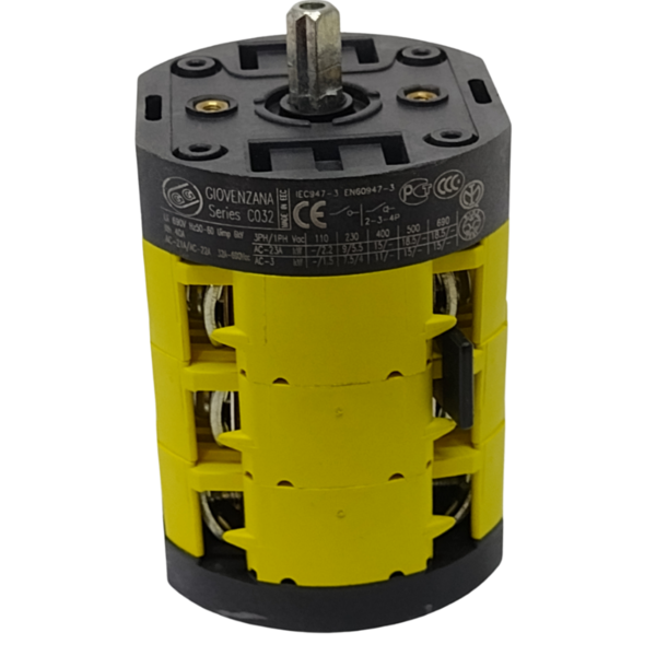 C0320012r Chave Comutadora Rotativa 2 Posicoes 3nc Giovenzana