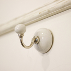 Cabide Zamac 8x6cm Branco Vênus Victrix