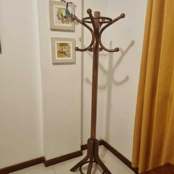 Cabideiro Roma Madeira Maciça 166cm X 50cm X 50cm Pinhão