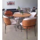 Cadeira Aurora Linho Bege Couro Caramelo Metal Preto