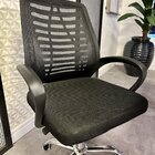 Cadeira De Escritório Diretor Tela Mesh Cádis  Preto