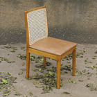 Cadeira Decorativa Nicoly Em Madeira Maciça E Tela Sextavada