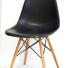 Cadeira Dkr Em Polipropileno Preta Base De Madeira - Or Design