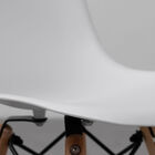 Cadeira Dkr Kids Branca Base De Madeira - Or Design