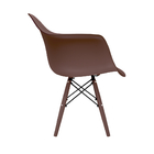 Cadeira Eames Com Braço Rubi Mocha Pés Em Polipropileno