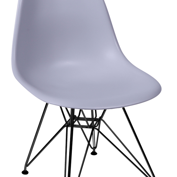 Cadeira Eames Dsr Em Polipropileno Com Base Preta Brilhante -