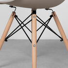 Cadeira Eames Eiffel Dsw Em Polipropileno Com Base Madeira -