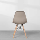 Cadeira Eames Eiffel Dsw Em Polipropileno Com Base Madeira -