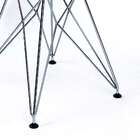 Cadeira Eames Rosa - Base Eiffel Cromada