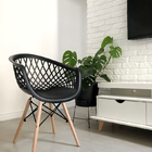 Cadeira Web Preta E Madeira