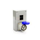 Caixa Com Tomada Industrial 2p+t 220/240v 32a Strahl Sd-3246