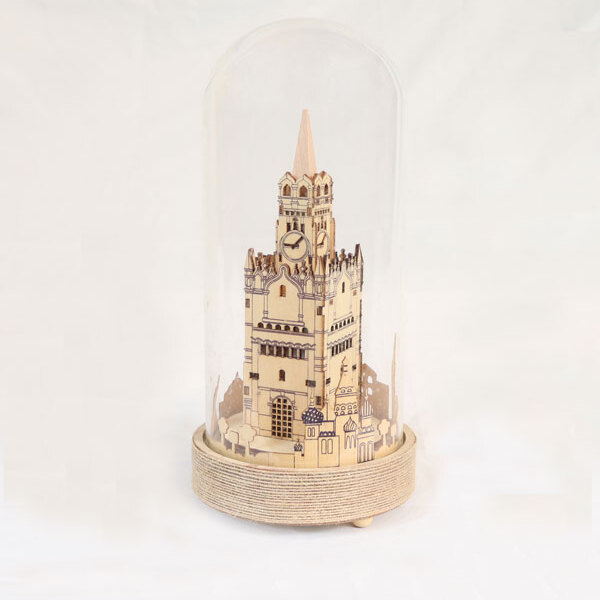 Caixa De Música Em Madeira Big Ben 28cm Goods Br