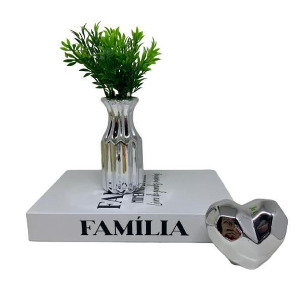 Caixa Livro Decorativo Família, Vaso Prata E Coração 3d