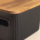 Caixa Organizadora Plástico Preta Canelada com Tampa de Acácia 16,5x12,5x10cm 10L Oikos