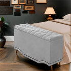 Calçadeira Baú King Size Estofada Maitê Veludo Cinza Claro