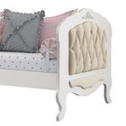 Cama Da Babá Vitoriana Com Capitonê Branco Acetinado