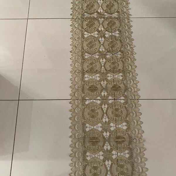 Caminho De Mesa Bordado  Em Guipir  06