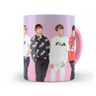 Caneca Bts Integrantes Fundo Lilás Interior E Alça Rosa