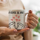 Caneca Flork A Gente Briga Mais Se Ama