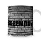 Caneca Green Day Wall