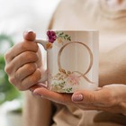 Caneca Letras Iniciais Q Marsala