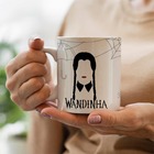 Caneca Wednesday Wandinha