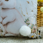 Capa Almofada Aveludada Páscoa Coelho Branco C/ Pompom 43x43cm