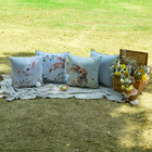 Capa Almofada Aveludada Páscoa Coelho Branco C/ Pompom 43x43cm