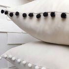 Capa Pompom Branca 45x45 Cm