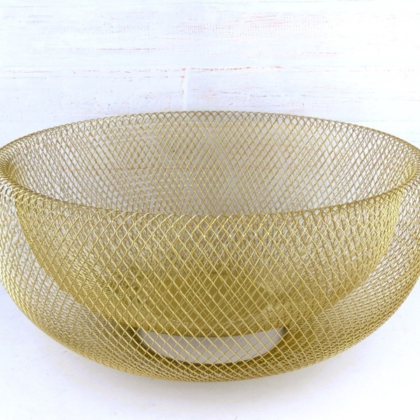 Centro De Mesa Aramado Em Metal Dourado Design Exclusivo