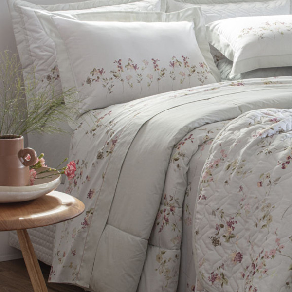 Cobreleito Satinee Kacyumara 300 Fios Olivie - King