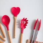 Colher Coração Em Silicone Com Cabo De Bambu Heart Vermelho 2
