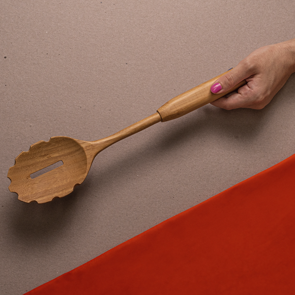 Colher Para Espaguete Vazada De Bambu Oikos 35cm Organica