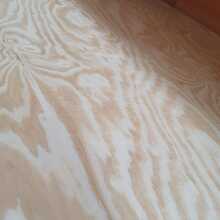 Compensado De Pinus Naval (220cm X 79cm X 15mm)