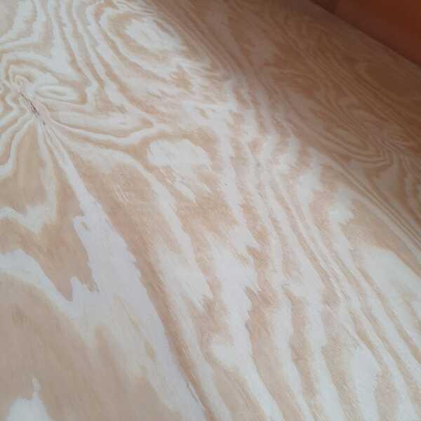 Compensado De Pinus Naval (220cm X 79cm X 20mm)