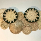 Composição De Parede Palha  Açucena Verde