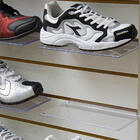 Conjunto 10 Expositores De Calçados Para Painel Canaletado Ad