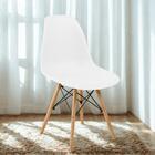 Conjunto 20 Cadeiras Charles Eames Eiffel Wood Base Madeira -