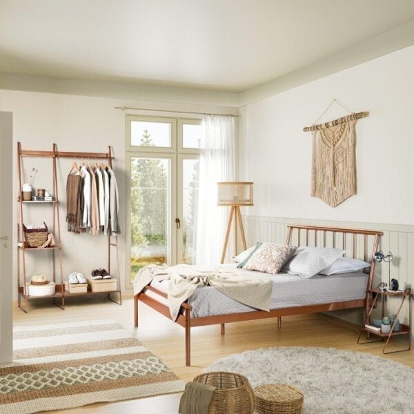 Conjunto Cama Casal, Mesa De Cabeceira E Arara De Roupas Em A