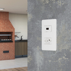 Conjunto Carregador USB 2.1A + Tomada 2P+T 10A 250V com Placa e Suporte Simon 19