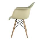 Conjunto Com 4 Cadeiras Eames Com Braços Fendi - Base Madeira