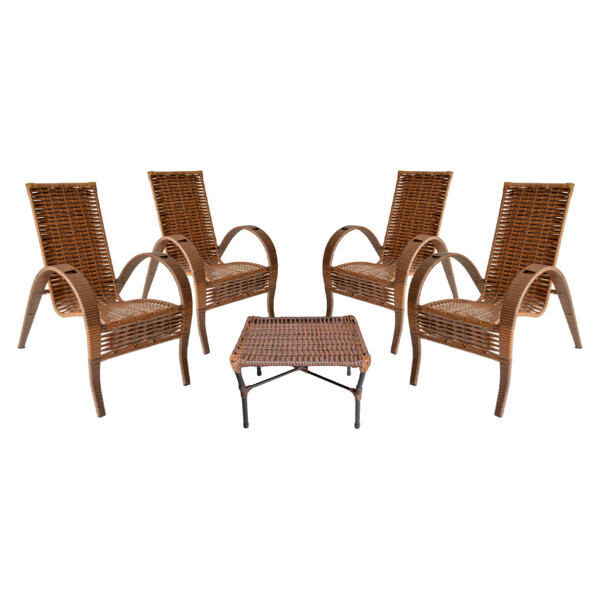 Conjunto De Mesa De Centro E 4 Cadeiras Vitória Para Área Ext