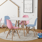 Conjunto De Mesa Eames Eiffel Infantil Madeira 68cm Quadrado
