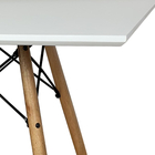 Conjunto De Mesa Eames Eiffel Madeira Infantil 68cm Quadrado