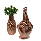 Conjunto Decorativo Vaso De Cerâmica E Mão Fazendo Figa